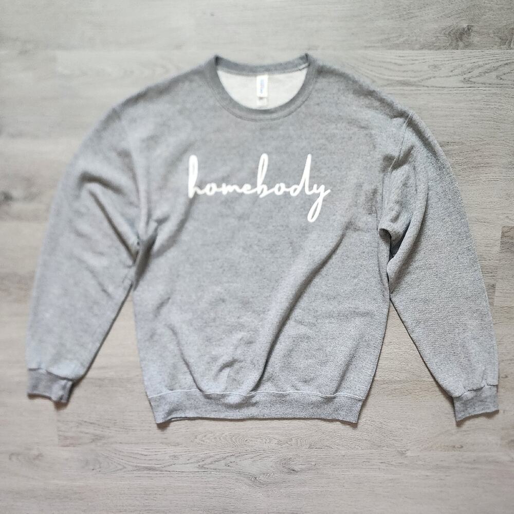 Jerzees Women's Homebody Graphic Long Sleeve Crewneck Pullover Sweatshirt Medium